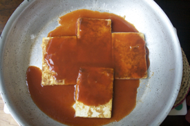 raw-bbq-sauce-on-tofu-275