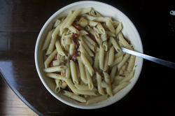 penne-in-pasta-bowl