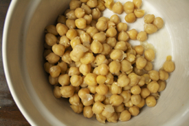 bowl-of-chick-peas