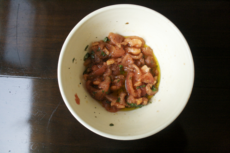 marinating-tomatoes-in-bowl