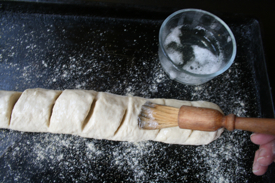 brush-loaf-egg-white