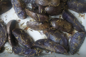 roast-purple-potatoes-pan
