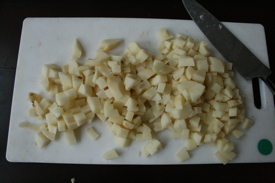 cubed-raw-potatoes