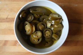 jalapenos-in-bowl